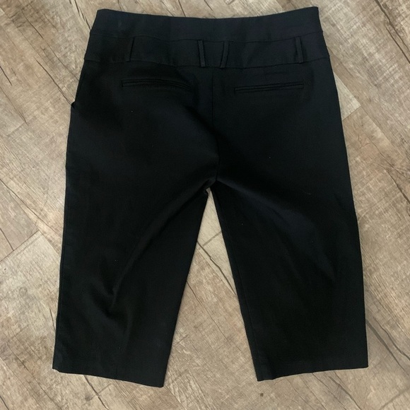 Takara Black Bermuda Shorts/Slacks - Picture 5 of 7
